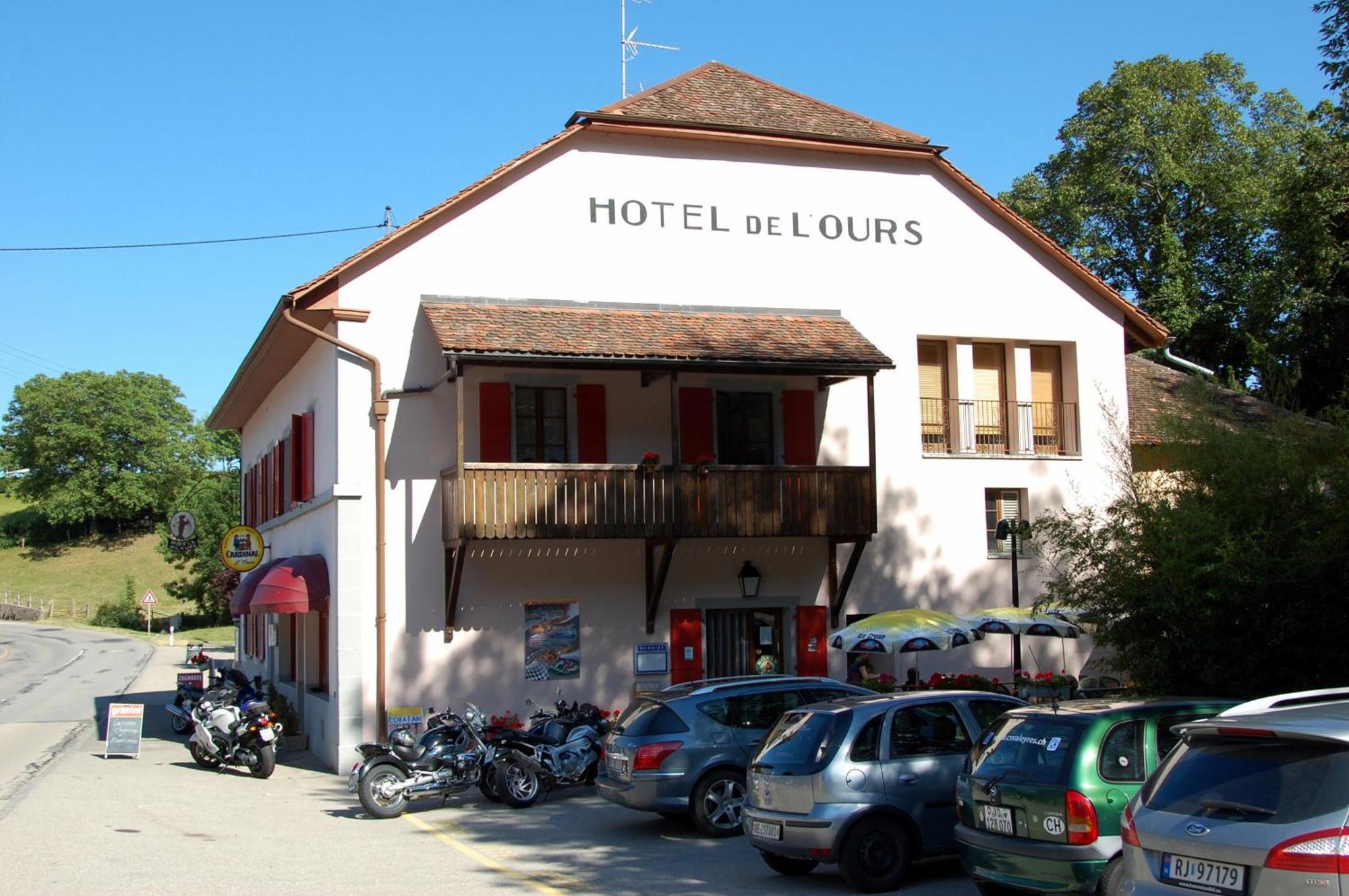 Hotel De L'Ours Vuiteboeuf Екстер'єр фото